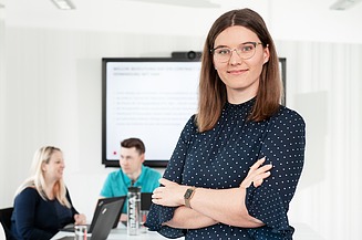 Auszubildende in einer Besprechung 